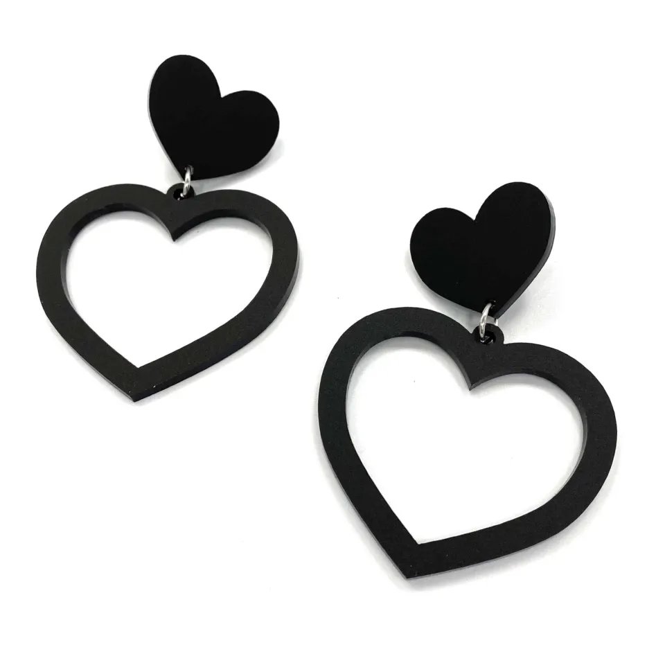 haus_of_dizzy_barbie_hear_3.webp Earrings | Barbie Hearts^Haus Of Dizzy Barbie Heart Earrings