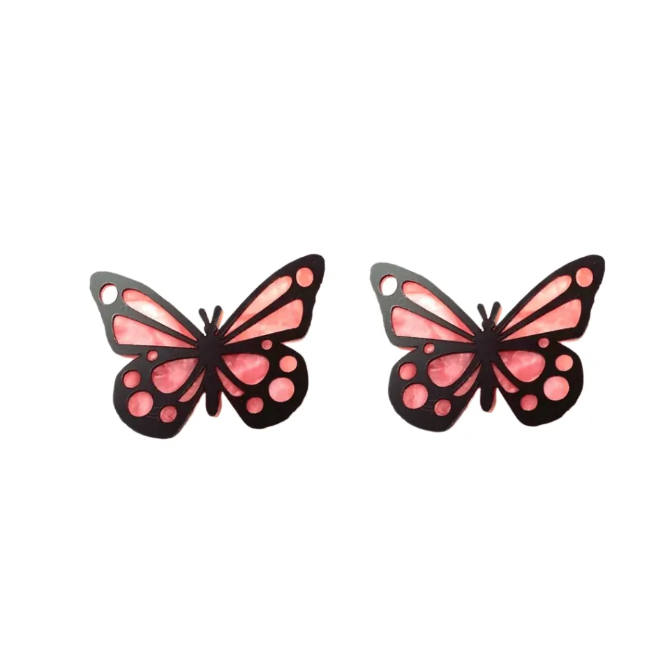 haus_of_dizzy_butterfly_s_1.webp Earrings^Haus Of Dizzy Butterfly Stud Earrings