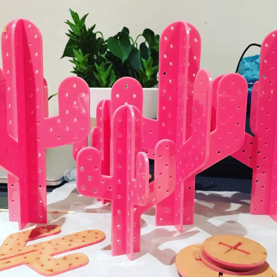 haus_of_dizzy_cactus_jewe_4.webp Jewellery Stands^Haus Of Dizzy Cactus Jewellery Stand