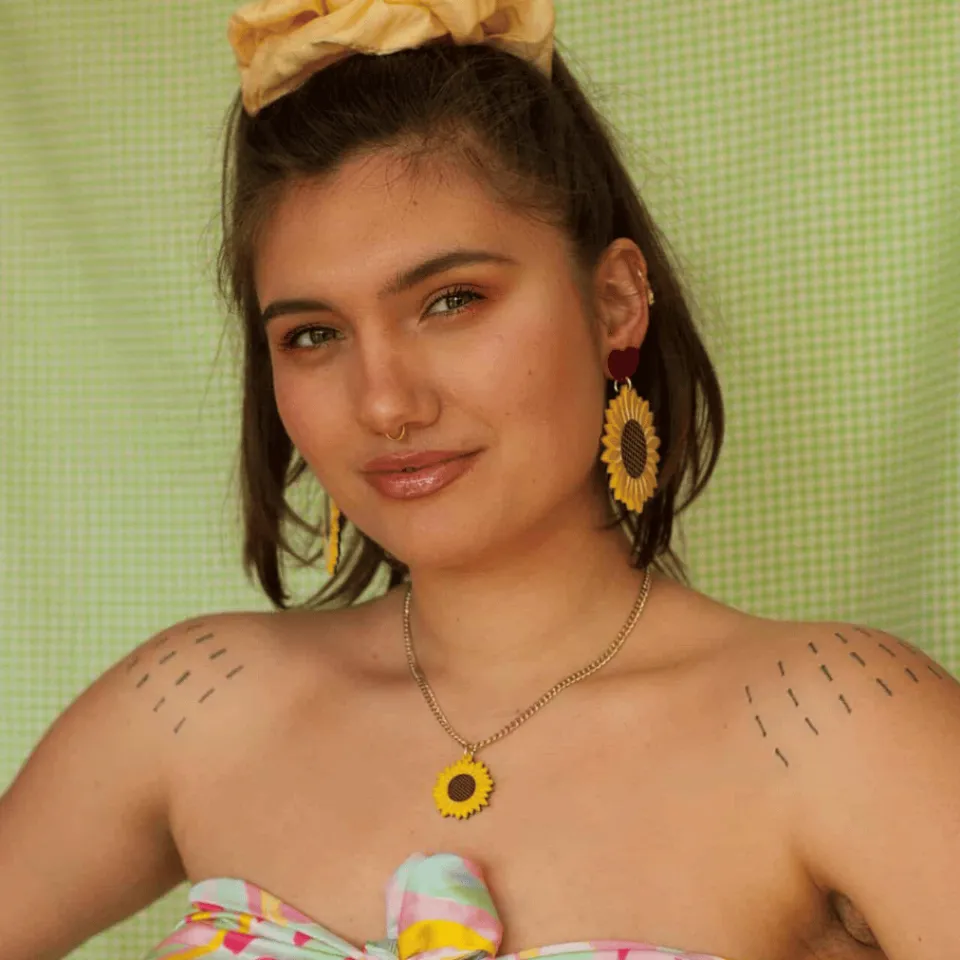 haus_of_dizzy_carmen_sunf_2.webp Earrings^Haus Of Dizzy 'Carmen' Sunflower Earrings