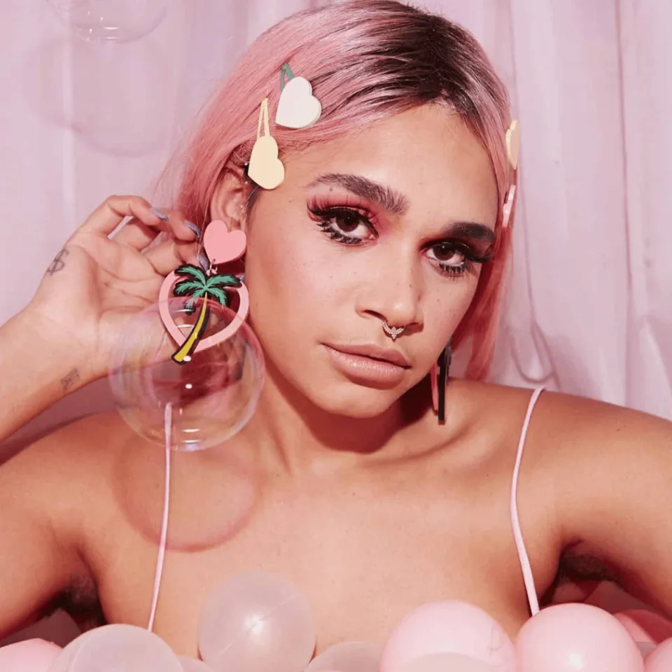 haus_of_dizzy_pastel_hawa_0.webp Earrings^Haus Of Dizzy Pastel Hawaiian Heart Palm Earrings
