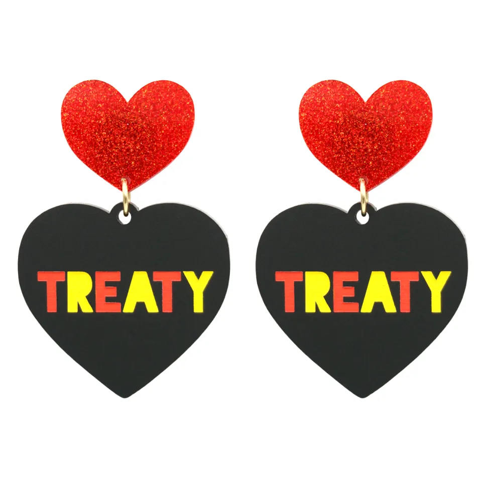 haus_of_dizzy_treaty_hear_0.webp Earrings^Haus Of Dizzy 'Treaty' Heart Earrings