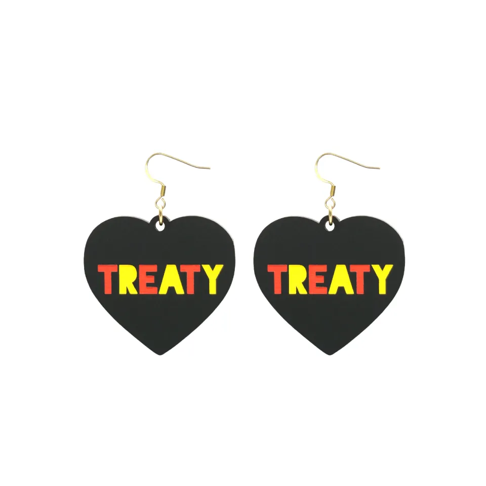 haus_of_dizzy_treaty_hear_4.webp Earrings^Haus Of Dizzy 'Treaty' Heart Earrings