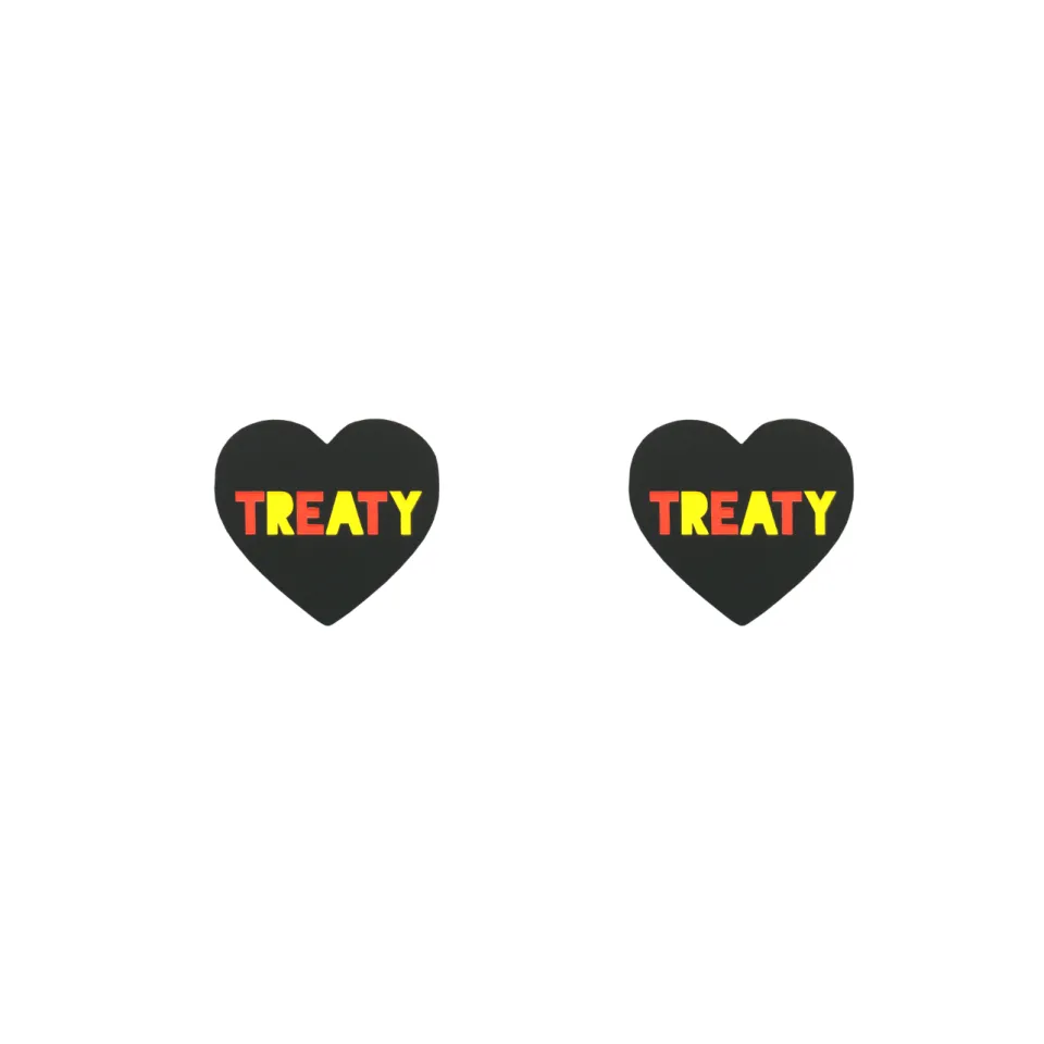 haus_of_dizzy_treaty_hear_5.webp Earrings^Haus Of Dizzy 'Treaty' Heart Earrings